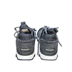 Women's Sorel kinetic sneaker size 5 good condition
